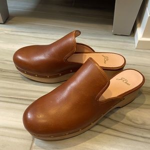 Updated - JCrew Clogs - Camel - Size 8
